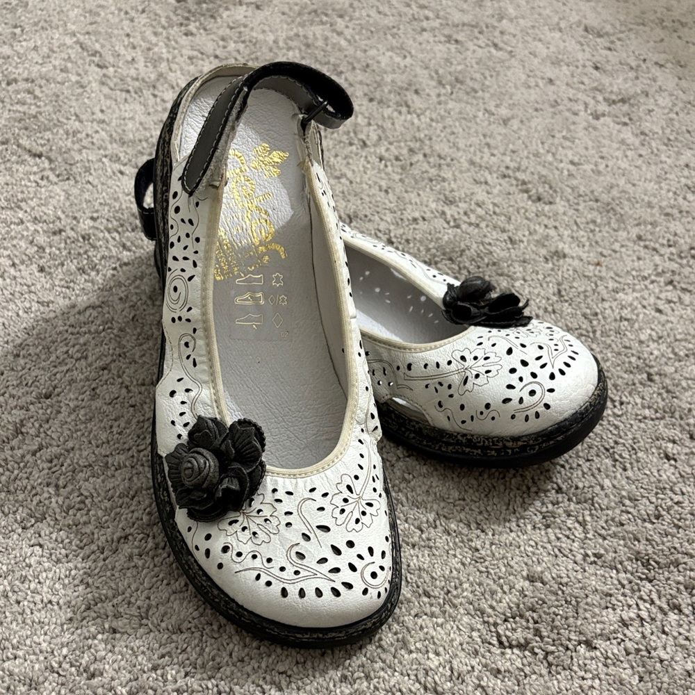 Rieker White Kids Dress Shoes with Black Floral Accent